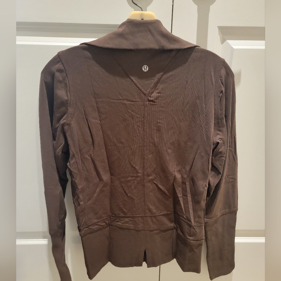 Lululemon full zip reversible sweater/jacket size 6 - Picture 3 of 6